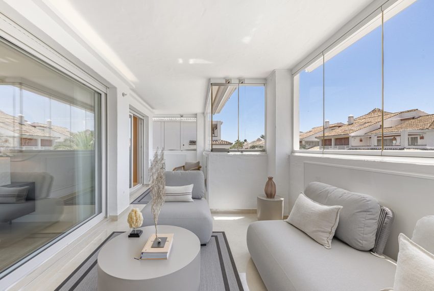 R5346838-Apartment-For-Sale-The-Golden-Mile-Middle-Floor-Apartment-2-Beds-110-Built-11