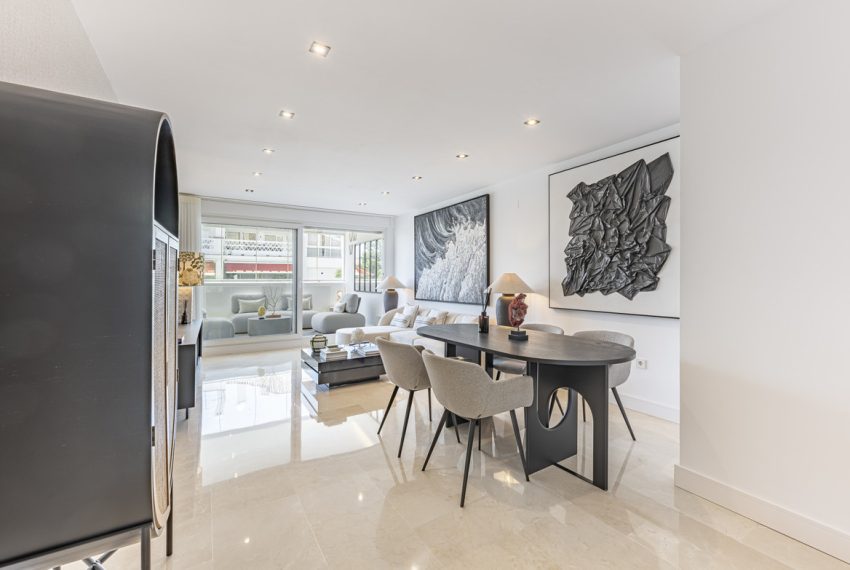 R5346838-Apartment-For-Sale-The-Golden-Mile-Middle-Floor-Apartment-2-Beds-110-Built-5