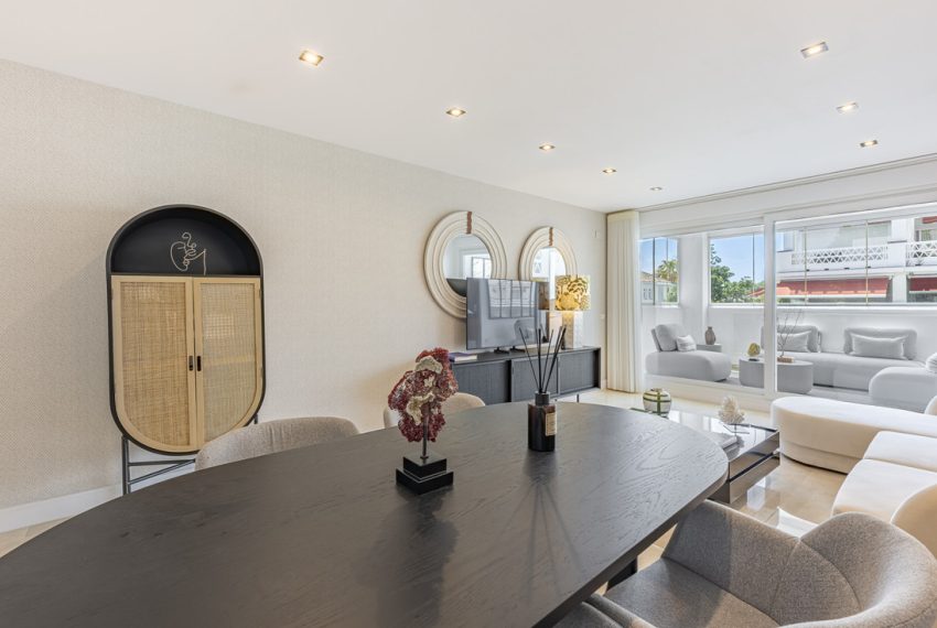 R5346838-Apartment-For-Sale-The-Golden-Mile-Middle-Floor-Apartment-2-Beds-110-Built-8