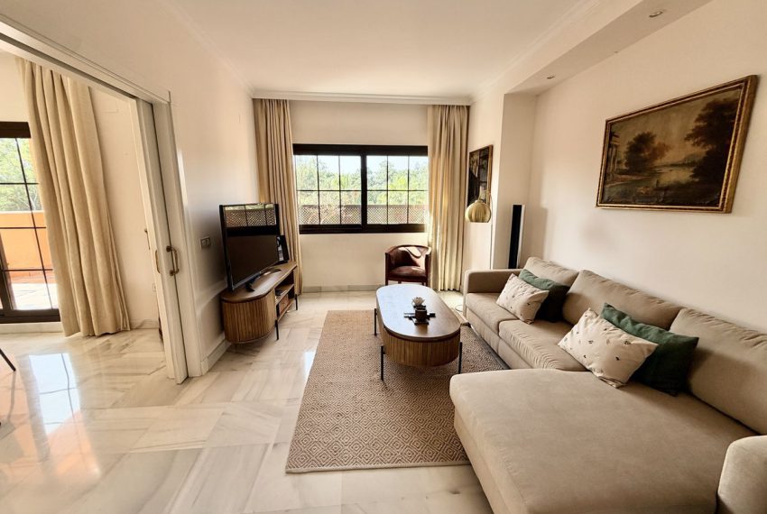 R5365111-Apartment-For-Sale-Hacienda-del-Sol-Penthouse-Duplex-4-Beds-203-Built-4