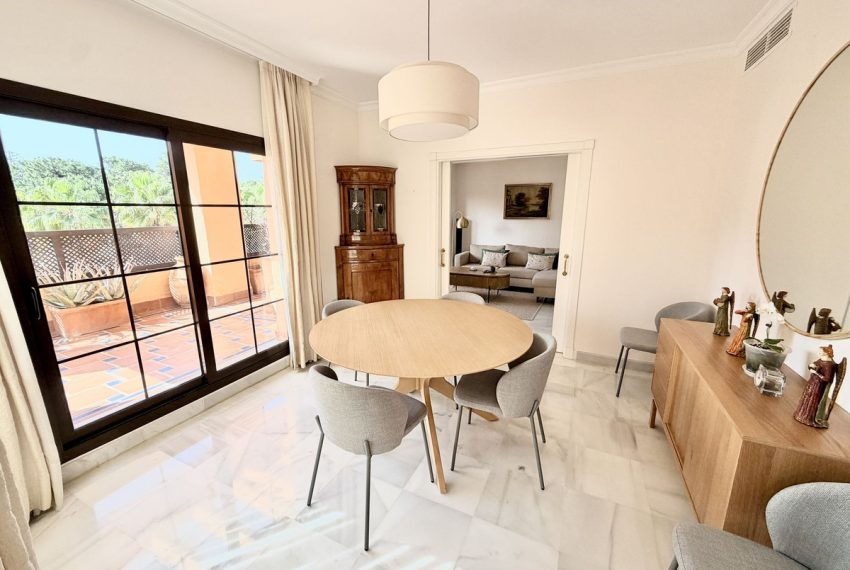 R5365111-Apartment-For-Sale-Hacienda-del-Sol-Penthouse-Duplex-4-Beds-203-Built-5