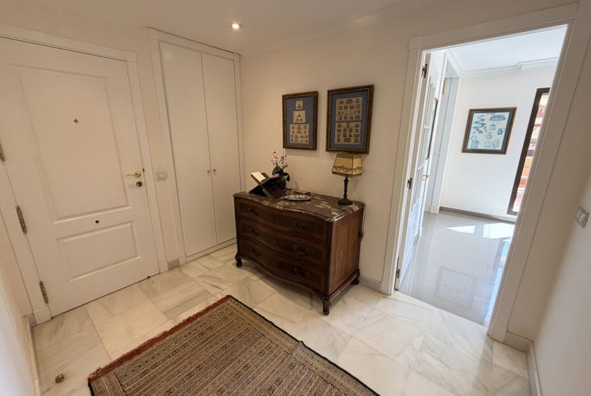 R5365111-Apartment-For-Sale-Hacienda-del-Sol-Penthouse-Duplex-4-Beds-203-Built-8