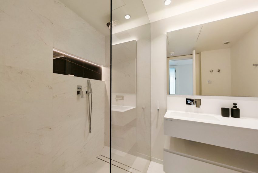 R5369581-Apartment-For-Sale-Marbella-Ground-Floor-Apartment-3-Beds-135-Built-13