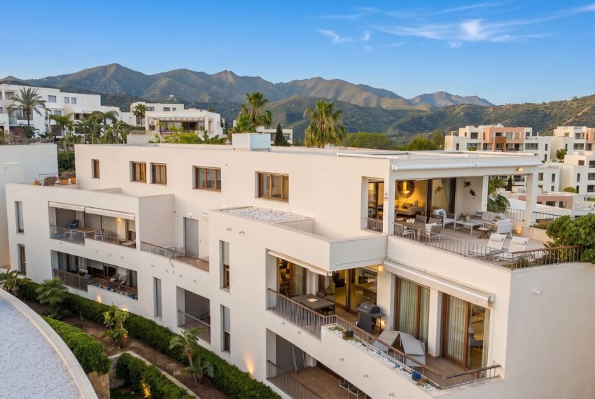 R5377378-Apartment-For-Sale-Altos-de-los-Monteros-Penthouse-3-Beds-186-Built-1