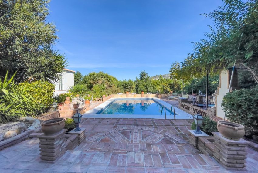 R5379109-House-For-Sale-Coin-Finca-Cortijo-5-Beds-218-Built-1