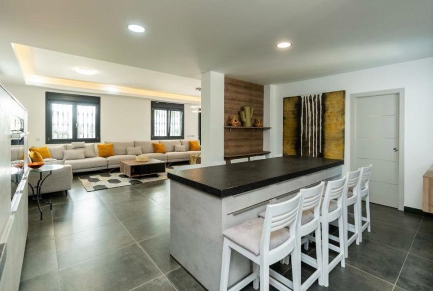 R5384212-House-For-Sale-Marbella-Detached-Villa-6-Beds-515-Built-7
