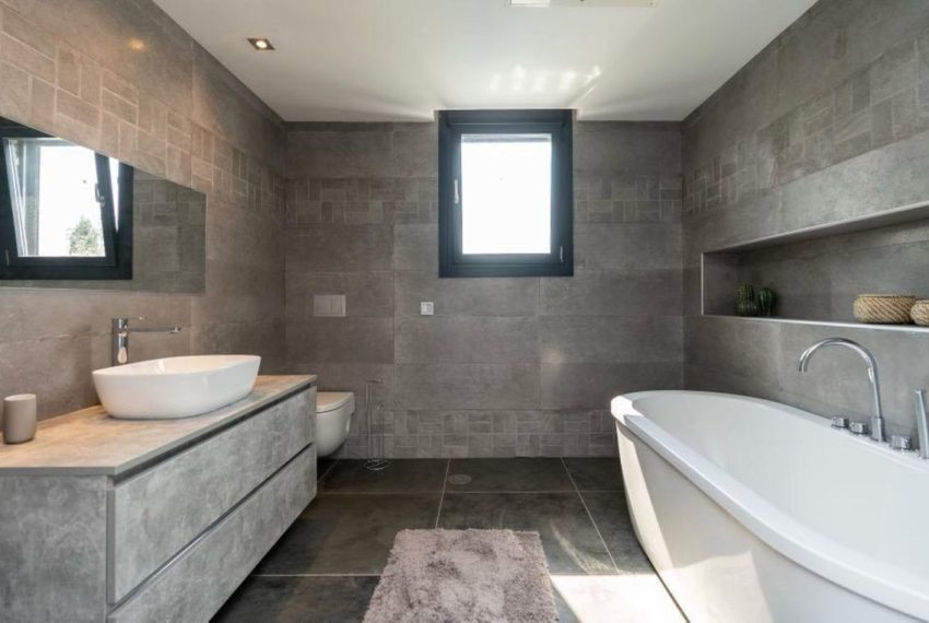 R5384212-House-For-Sale-Marbella-Detached-Villa-6-Beds-515-Built-9
