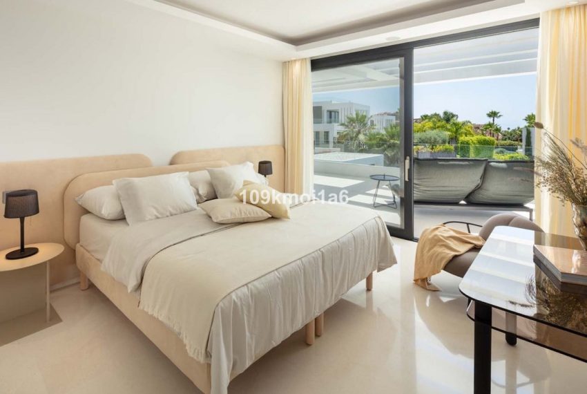 R5387074-House-For-Sale-Nueva-Andalucia-Detached-Villa-5-Beds-486-Built-11