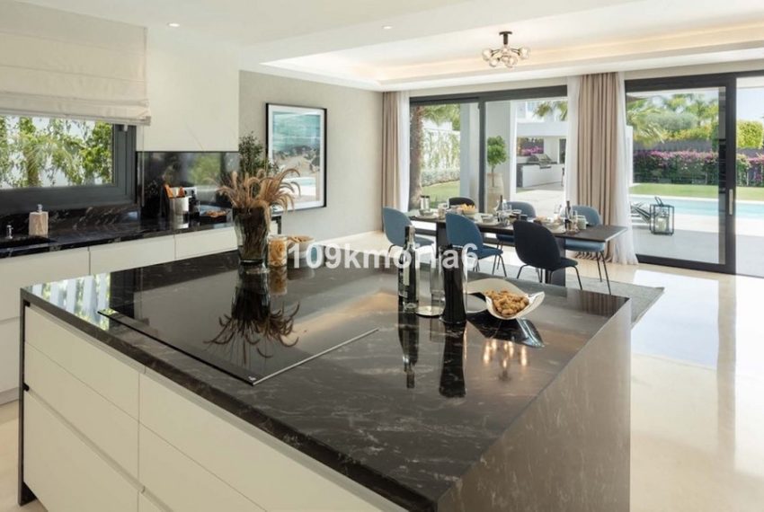 R5387074-House-For-Sale-Nueva-Andalucia-Detached-Villa-5-Beds-486-Built-9
