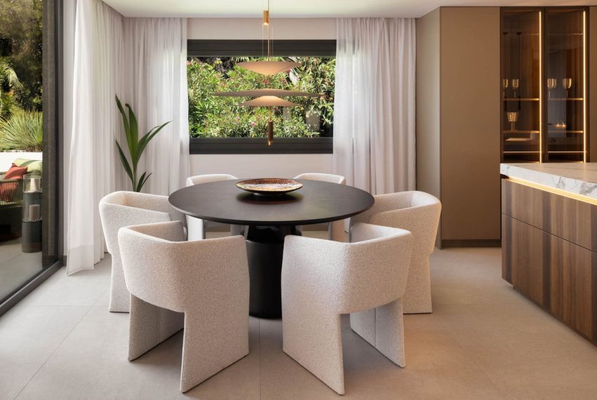 R5393245-Apartment-For-Sale-The-Golden-Mile-Penthouse-4-Beds-230-Built-15