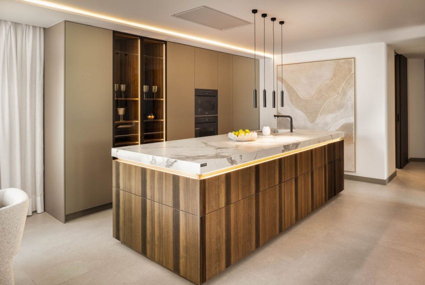 R5393245-Apartment-For-Sale-The-Golden-Mile-Penthouse-4-Beds-230-Built-4