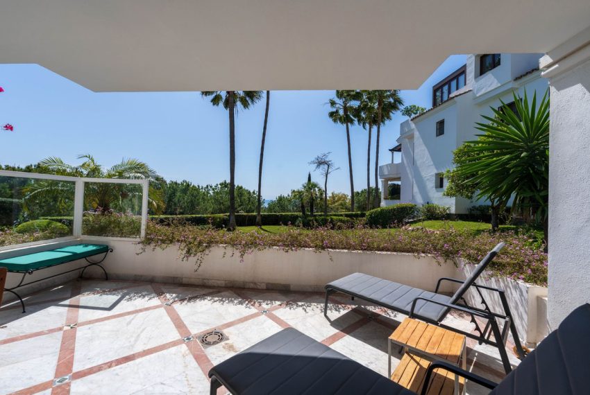 R5395165-Apartment-For-Sale-The-Golden-Mile-Ground-Floor-Apartment-3-Beds-191-Built-18