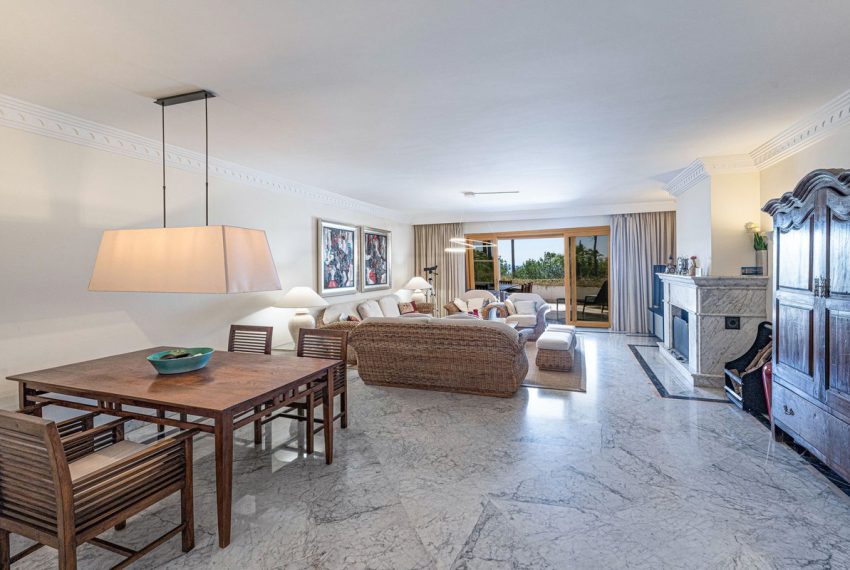 R5395165-Apartment-For-Sale-The-Golden-Mile-Ground-Floor-Apartment-3-Beds-191-Built-3