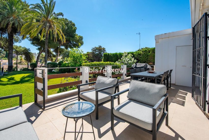 R5399758-Apartment-For-Sale-Nueva-Andalucia-Ground-Floor-Apartment-2-Beds-65-Built-2