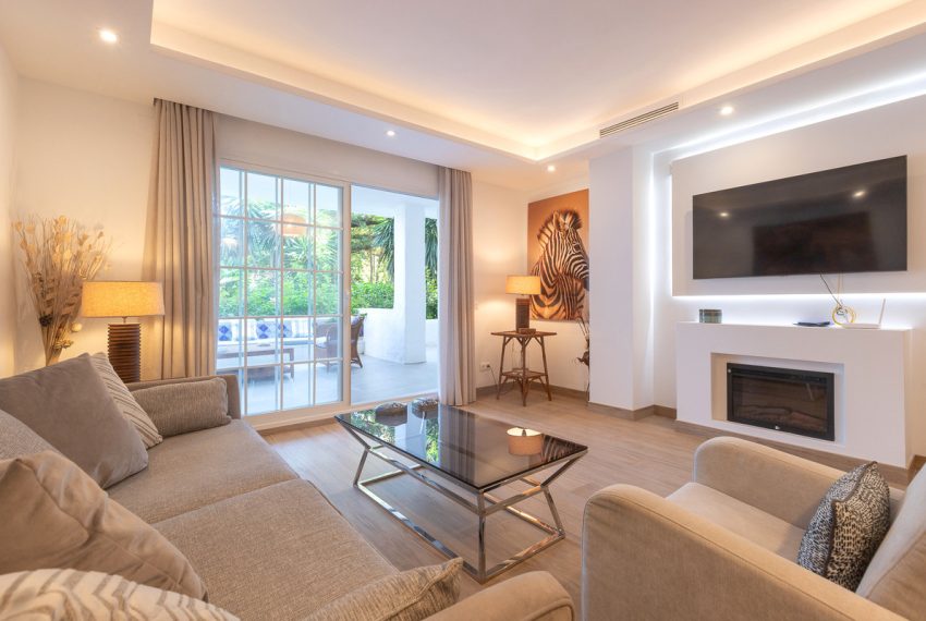 R5400331-Apartment-For-Sale-The-Golden-Mile-Middle-Floor-Apartment-2-Beds-150-Built-2