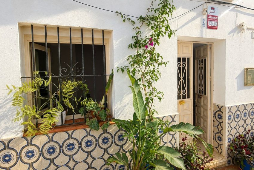 R5402803-House-For-Sale-Ojen-Semi-Detached-House-2-Beds-70-Built-3