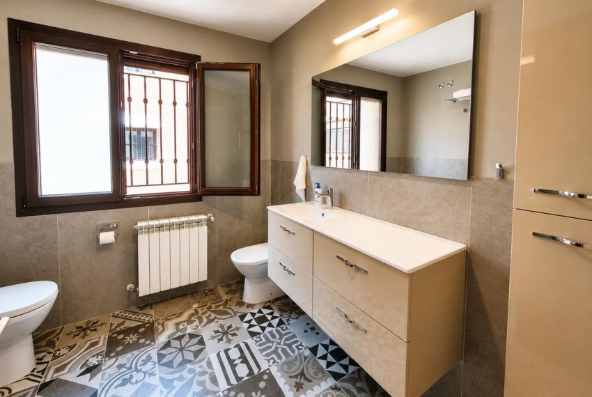 R5414437-House-For-Sale-Guadalmina-Alta-Detached-Villa-5-Beds-300-Built-10