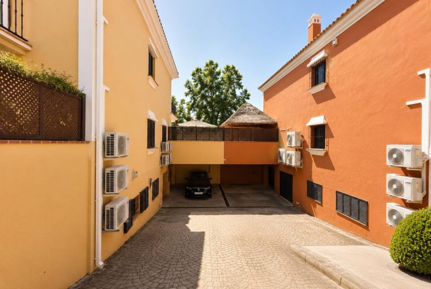 R5414437-House-For-Sale-Guadalmina-Alta-Detached-Villa-5-Beds-300-Built-17