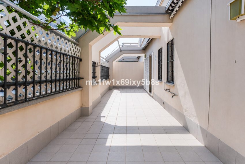 R5422747-Apartment-For-Sale-Marbella-Middle-Floor-Apartment-4-Beds-209-Built-3