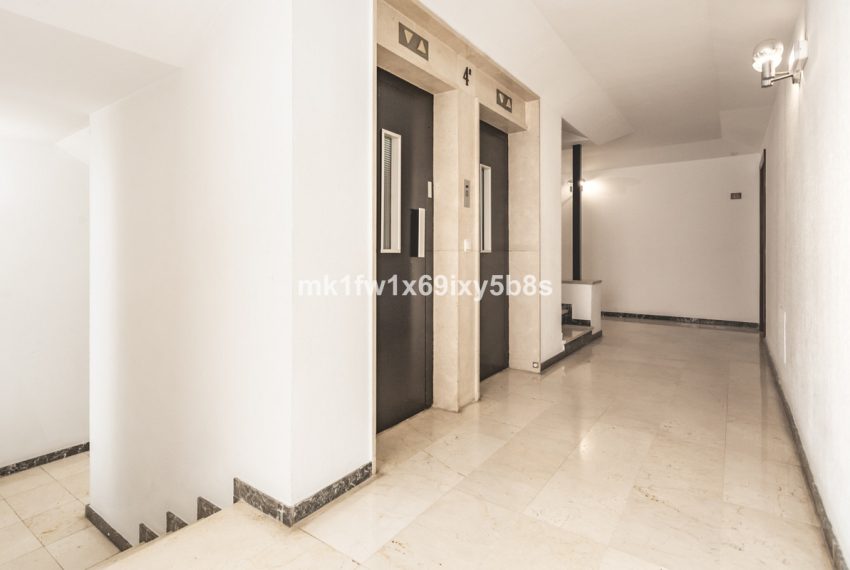 R5422747-Apartment-For-Sale-Marbella-Middle-Floor-Apartment-4-Beds-209-Built-4