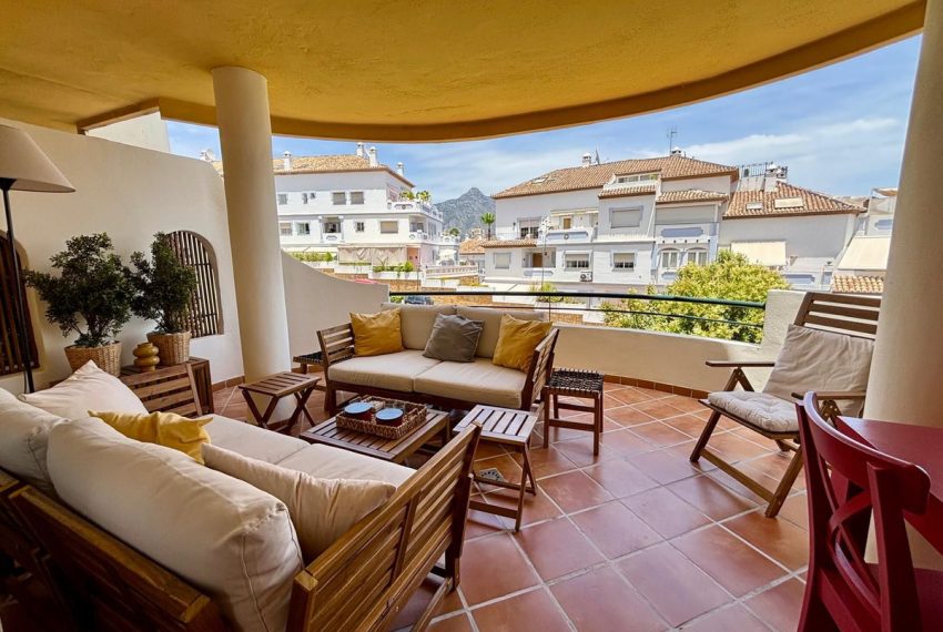 R5424166-Apartment-For-Sale-Aloha-Ground-Floor-Apartment-3-Beds-130-Built