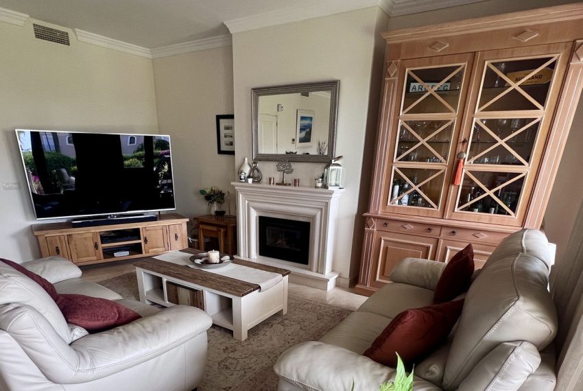 R5426017-House-For-Sale-El-Paraiso-Townhouse-3-Beds-180-Built-4
