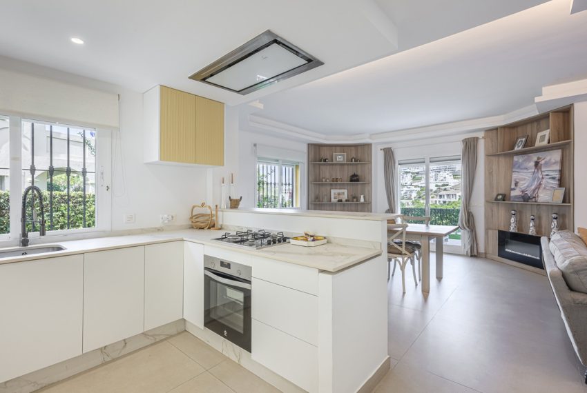 R5426362-Apartment-For-Sale-Benahavis-Ground-Floor-Apartment-3-Beds-150-Built-3