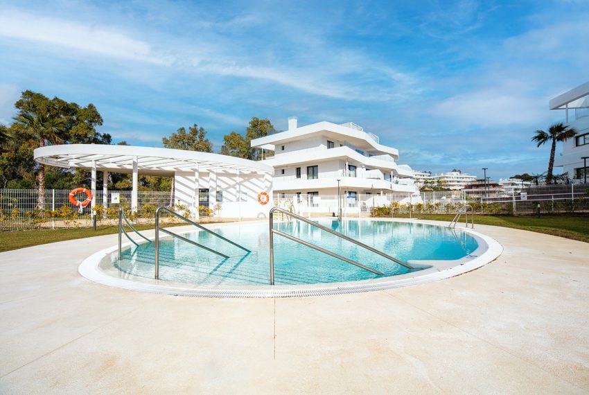 R5427043-Apartment-For-Sale-Estepona-Middle-Floor-Apartment-2-Beds-75-Built