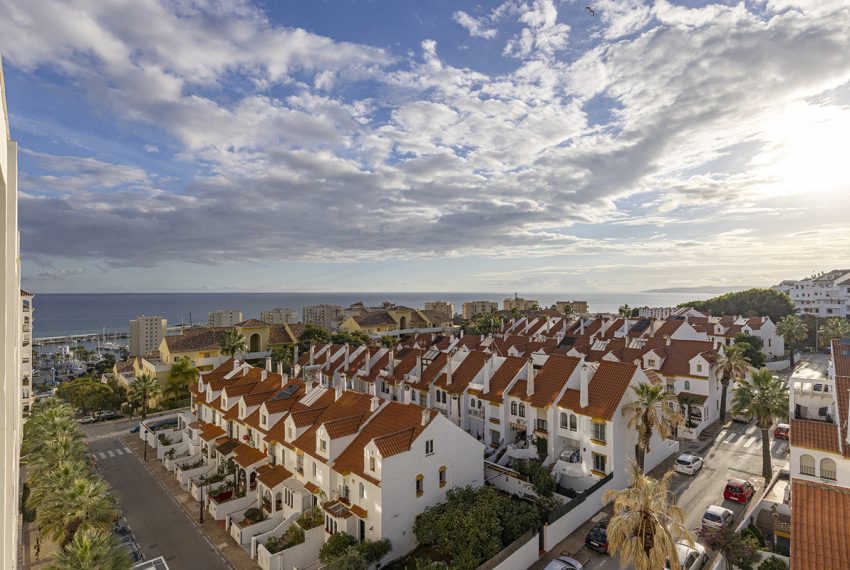 R5427046-Apartment-For-Sale-Estepona-Middle-Floor-Apartment-3-Beds-107-Built