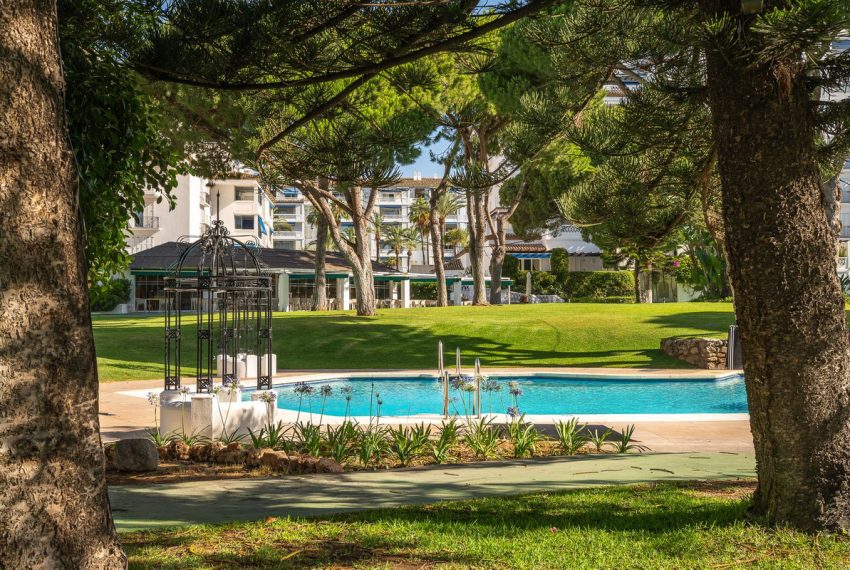 R5427154-Apartment-For-Sale-Puerto-Banus-Middle-Floor-Apartment-2-Beds-125-Built-1