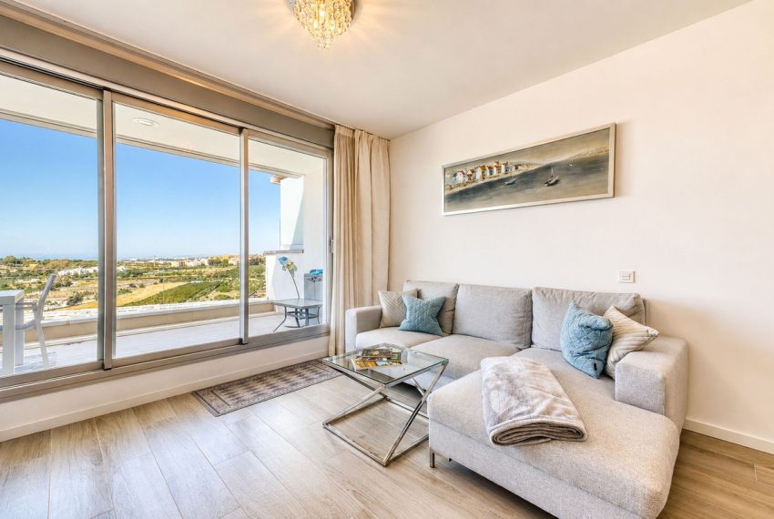 R5427208-Apartment-For-Sale-Estepona-Middle-Floor-Apartment-3-Beds-88-Built-1