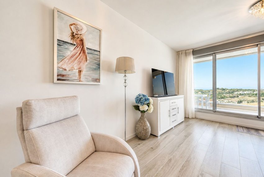 R5427208-Apartment-For-Sale-Estepona-Middle-Floor-Apartment-3-Beds-88-Built-11