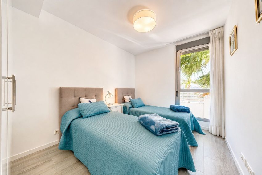 R5427208-Apartment-For-Sale-Estepona-Middle-Floor-Apartment-3-Beds-88-Built-12