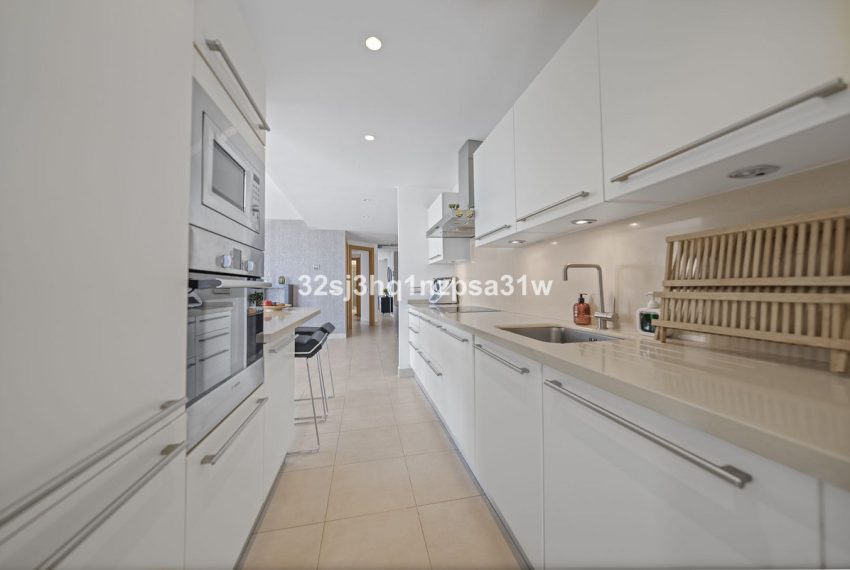 R5427235-Apartment-For-Sale-Altos-de-los-Monteros-Penthouse-3-Beds-139-Built-10