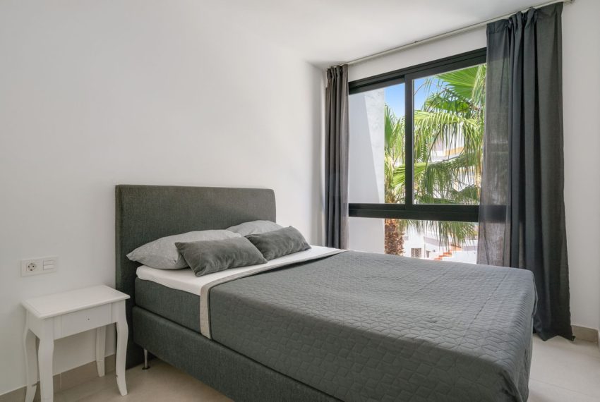 R5427250-House-For-Sale-Estepona-Townhouse-4-Beds-178-Built-16