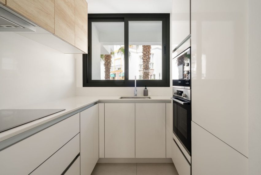 R5427250-House-For-Sale-Estepona-Townhouse-4-Beds-178-Built-6
