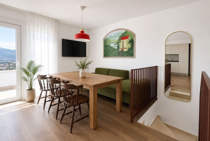 R5427343-House-For-Sale-Coin-Semi-Detached-House-2-Beds-96-Built-1