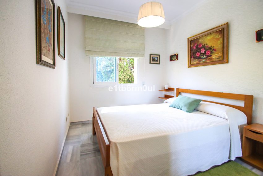R5427409-Apartment-For-Sale-The-Golden-Mile-Middle-Floor-Apartment-3-Beds-131-Built-8