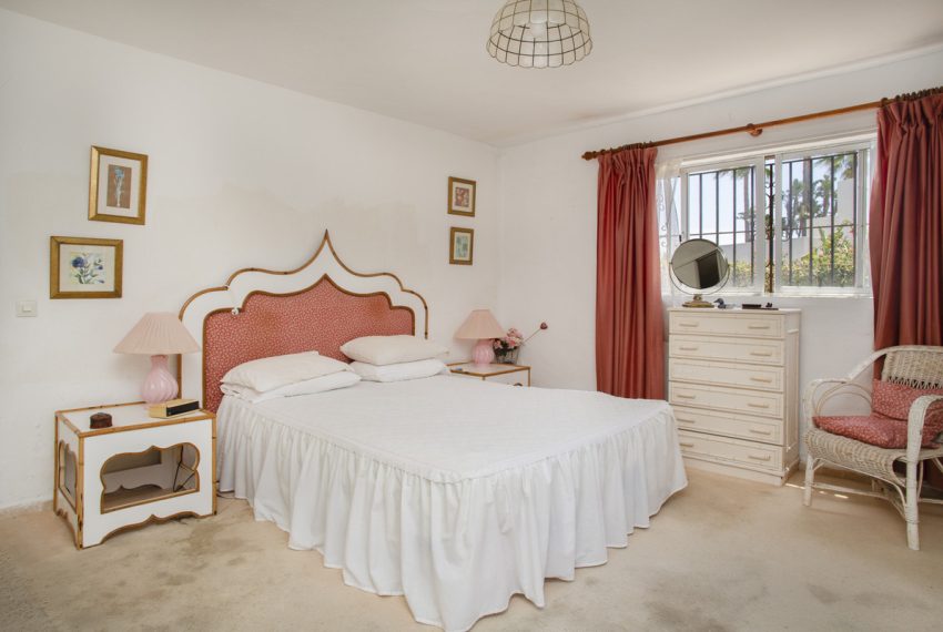 R5427415-House-For-Sale-Guadalmina-Baja-Detached-Villa-4-Beds-191-Built-8