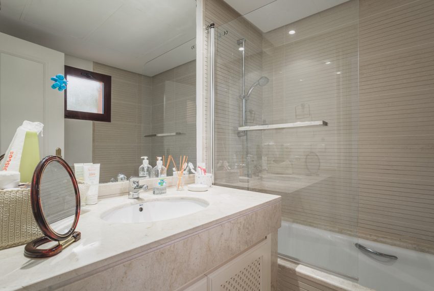 R5427442-Apartment-For-Sale-Benahavis-Middle-Floor-Apartment-2-Beds-140-Built-11