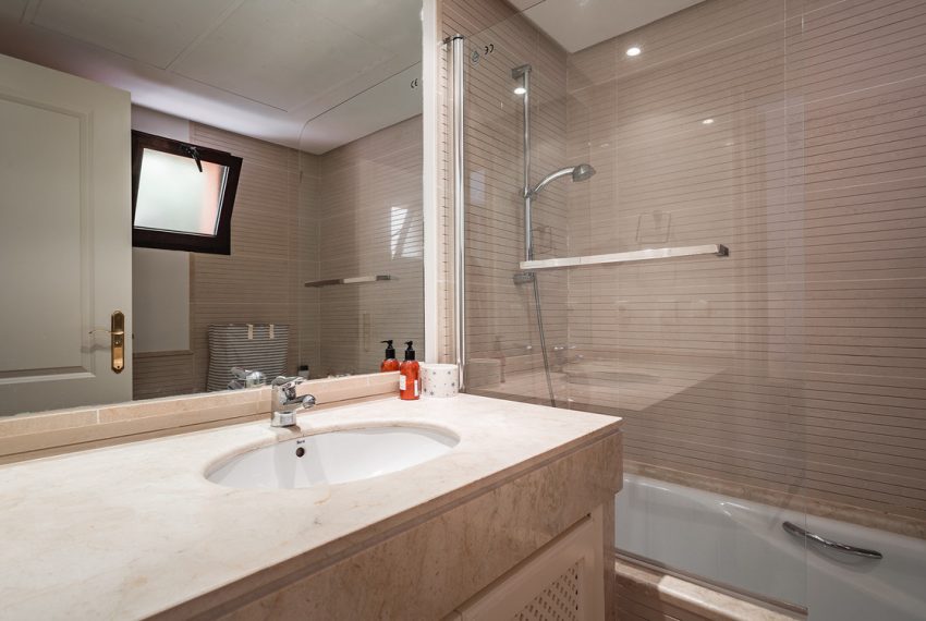 R5427442-Apartment-For-Sale-Benahavis-Middle-Floor-Apartment-2-Beds-140-Built-13