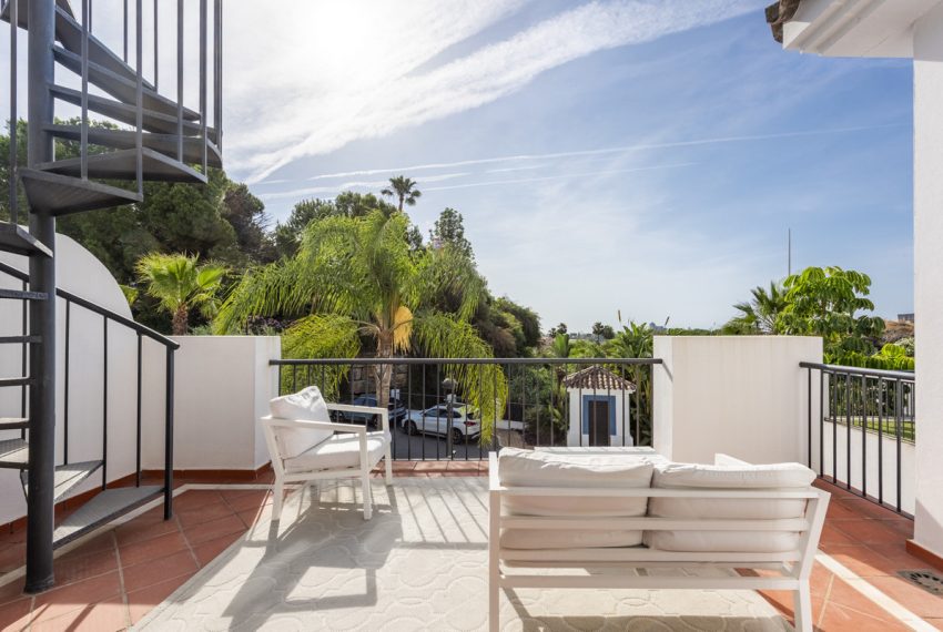 R5427538-Apartment-For-Sale-Benahavis-Penthouse-Duplex-2-Beds-109-Built-2