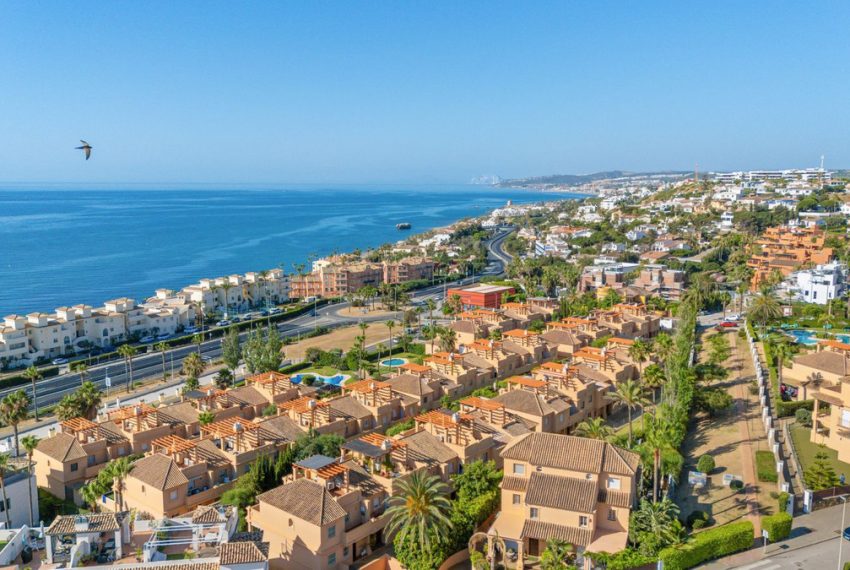 R5427577-House-For-Sale-Estepona-Semi-Detached-House-3-Beds-140-Built-1
