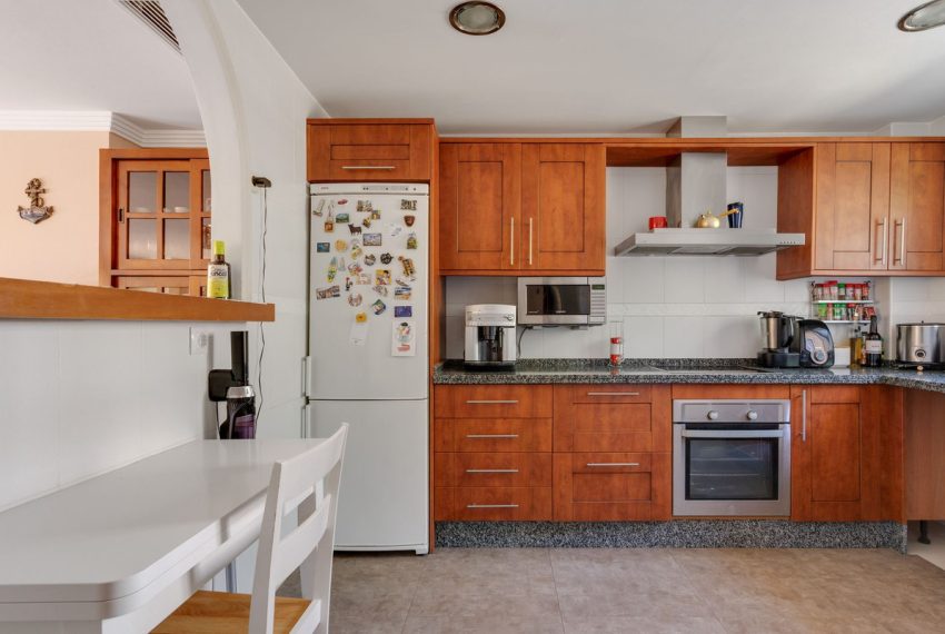 R5427577-House-For-Sale-Estepona-Semi-Detached-House-3-Beds-140-Built-13