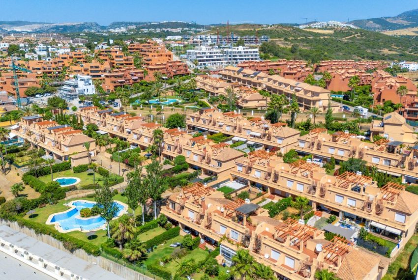 R5427577-House-For-Sale-Estepona-Semi-Detached-House-3-Beds-140-Built-4