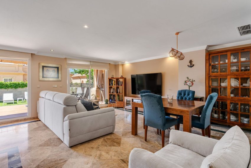 R5427577-House-For-Sale-Estepona-Semi-Detached-House-3-Beds-140-Built-8