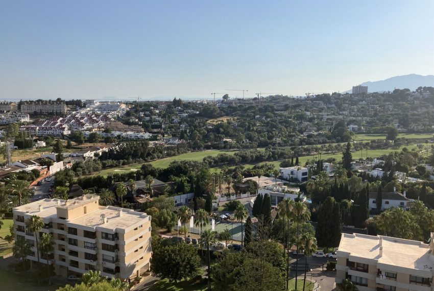 R5427583-Apartment-For-Sale-Aloha-Penthouse-1-Beds-30-Built-1