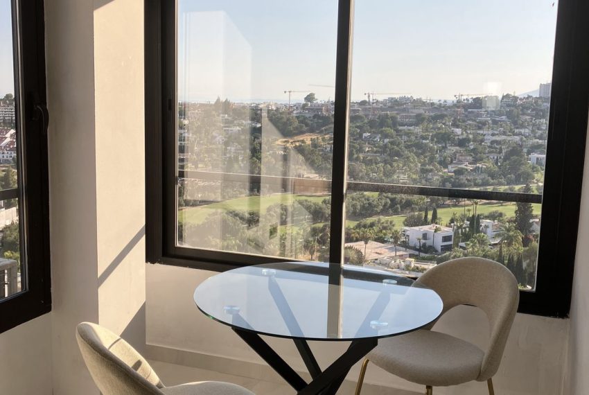 R5427583-Apartment-For-Sale-Aloha-Penthouse-1-Beds-30-Built-2