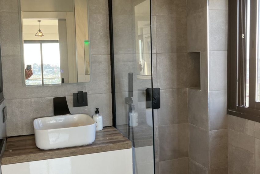 R5427583-Apartment-For-Sale-Aloha-Penthouse-1-Beds-30-Built-8