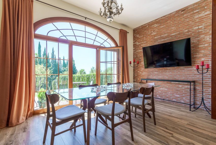 R5427643-House-For-Sale-El-Rosario-Detached-Villa-5-Beds-598-Built-2